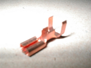 Konektor samička 4,7